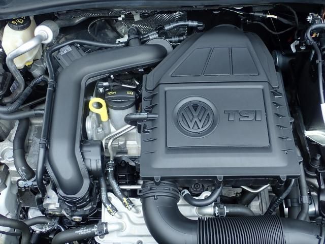 VolksWagen POLO 2021-10 194782-15
