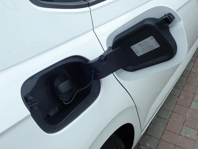VolksWagen POLO 2021-10 194782-18