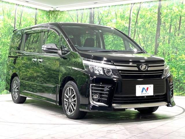 Toyota VOXY 2017-01 188832-16