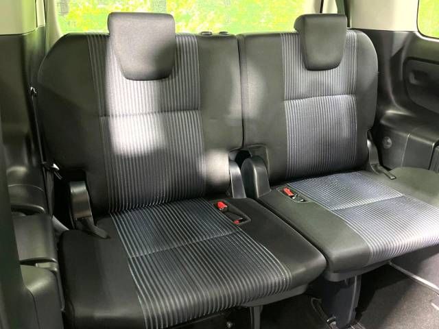Toyota VOXY 2017-01 188832-10