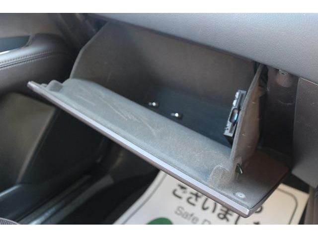Mazda CX-8 2018-08 24692-18