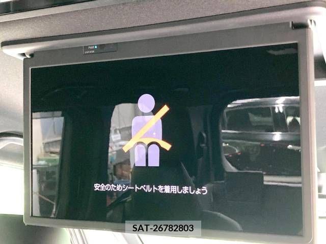 Toyota VOXY 2022-10 313565-4