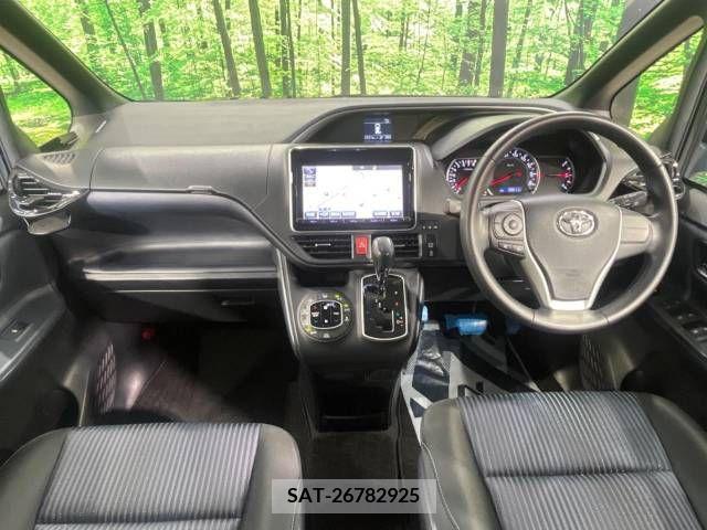 Toyota VOXY 2015-12 321466-1