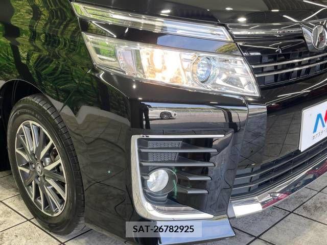 Toyota VOXY 2015-12 321466-13