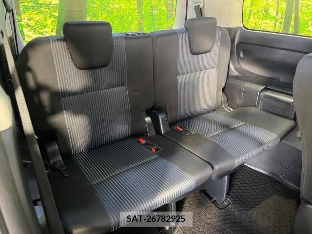 Toyota VOXY 2015-12 321466-10