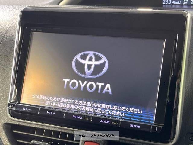 Toyota VOXY 2015-12 321466-2