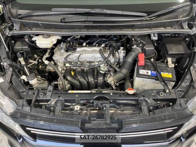 Toyota VOXY 2015-12 321466-19