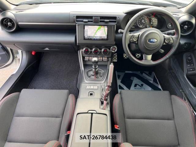 Subaru BRZ 2022-07 222833-1