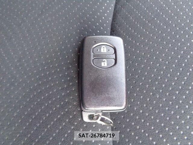 Toyota PRIUS 2012-08 346532-26