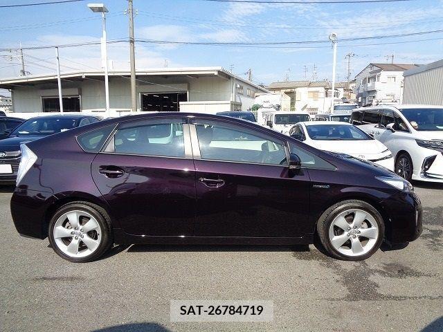 Toyota PRIUS 2012-08 346532-27