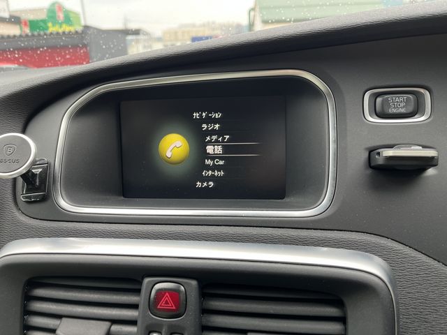 Volvo V40 2017-06 7593-21