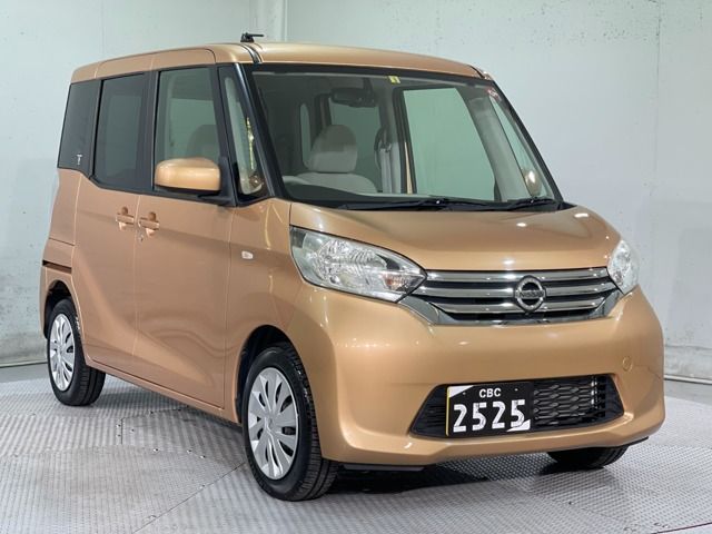 Nissan DAYZ ROOX 2015-03 28557-0