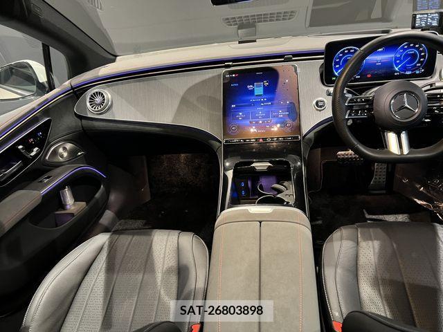 Mercedes Benz EQS 2022-12 222345-12
