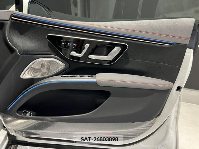 Mercedes Benz EQS 2022-12 222345-6