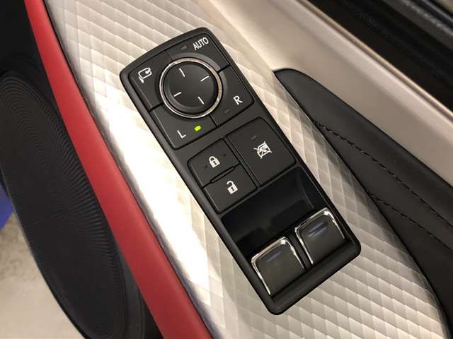 Lexus RC 2019-01 19687-17