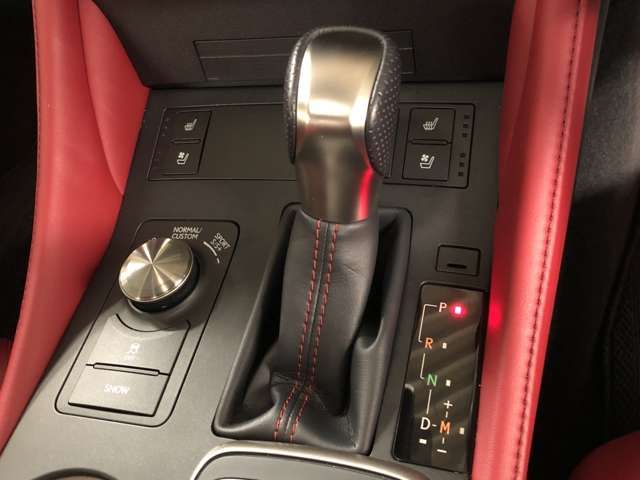 Lexus RC 2019-01 19687-9