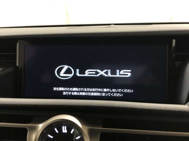 Lexus RC 2019-01 19687-6