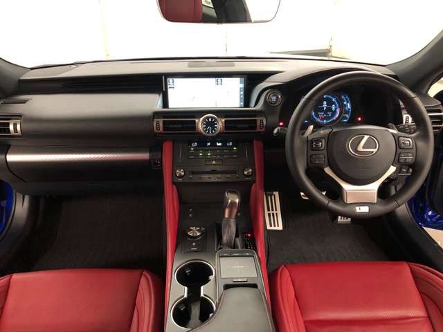 Lexus RC 2019-01 19687-3