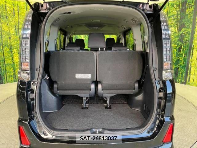 Toyota VOXY 2015-11 289175-8