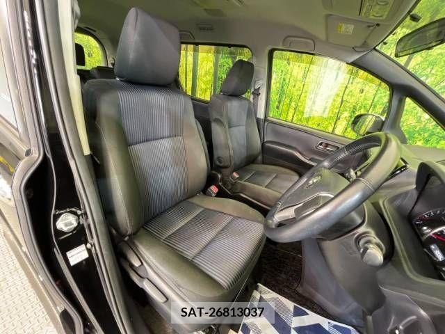 Toyota VOXY 2015-11 289175-5