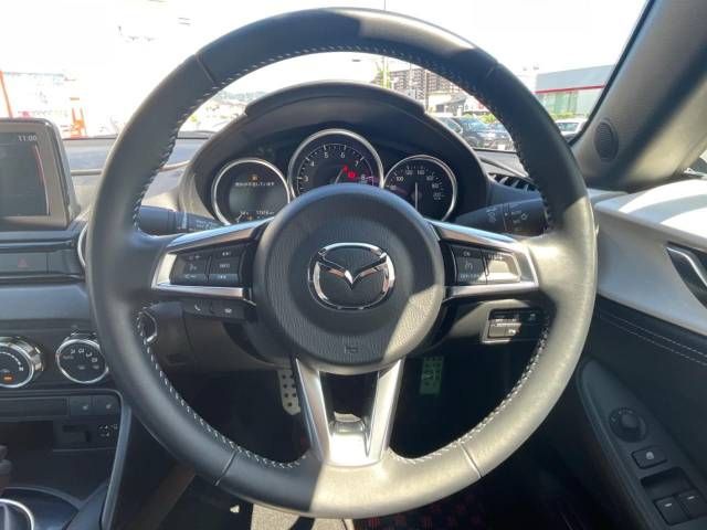 Mazda ROADSTER 2022-03 13986-9
