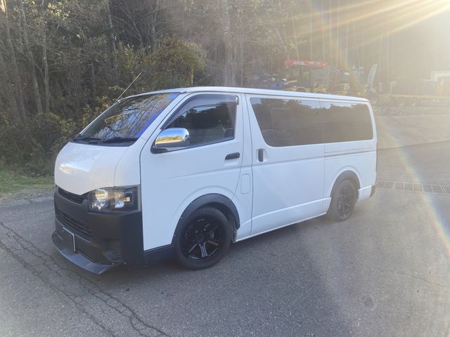 Toyota HIACE VAN 2015-07 28274-0