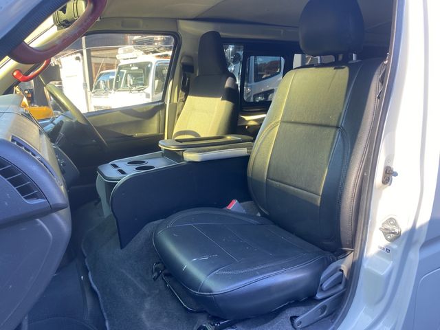 Toyota HIACE VAN 2015-07 28274-10