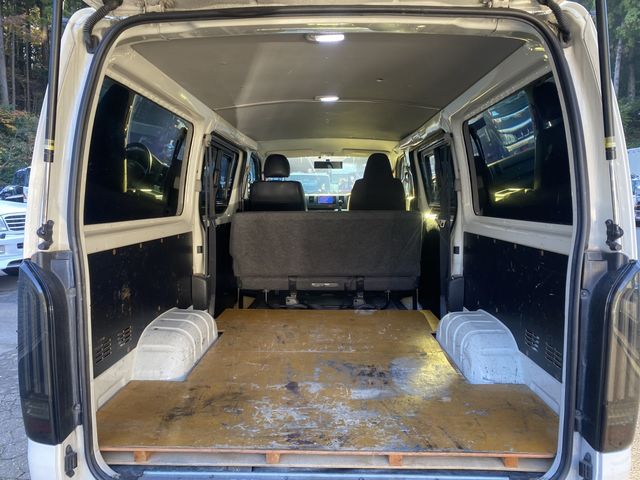 Toyota HIACE VAN 2015-07 28274-14