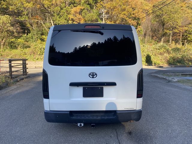 Toyota HIACE VAN 2015-07 28274-5