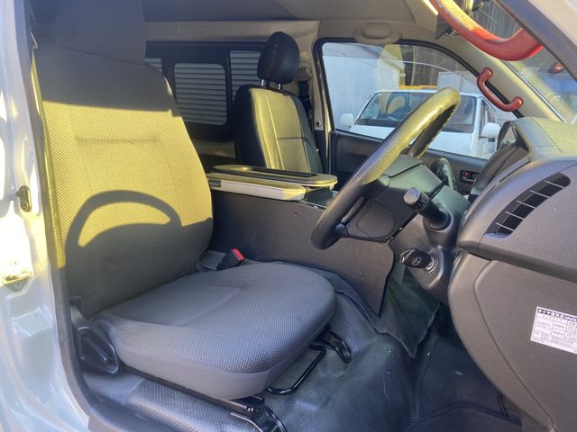 Toyota HIACE VAN 2015-07 28274-9