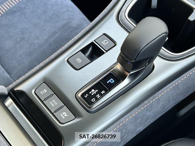 Lexus LBX 2024-02 311403-7