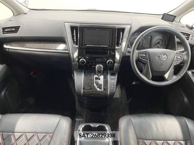 Toyota VELLFIRE 2016-06 394767-1