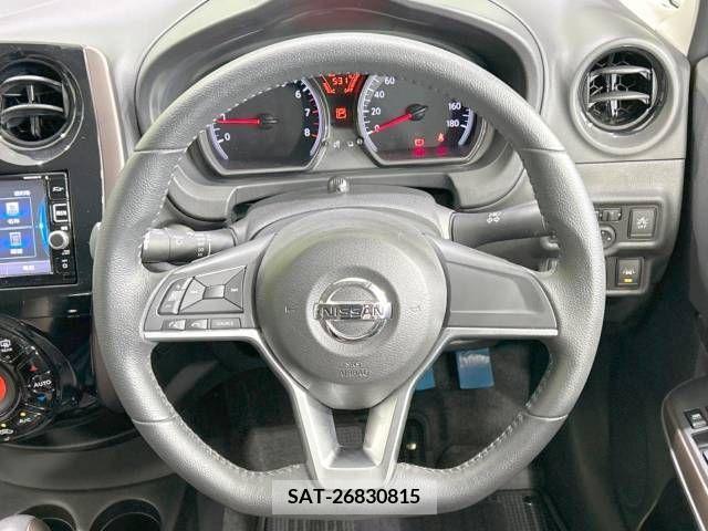 Nissan NOTE 2017-07 302419-11