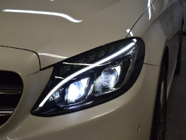 Mercedes Benz C-CLASS 2016-06 13369-27