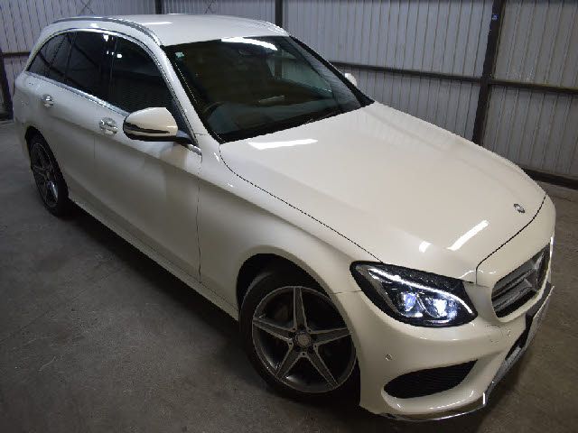 Mercedes Benz C-CLASS 2016-06 13369-22