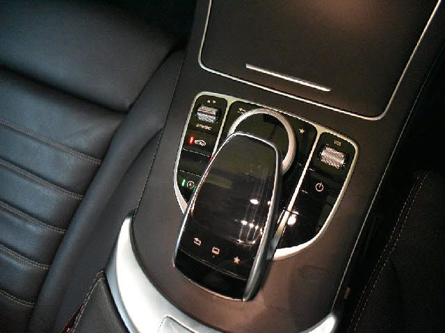 Mercedes Benz C-CLASS 2016-06 13369-10