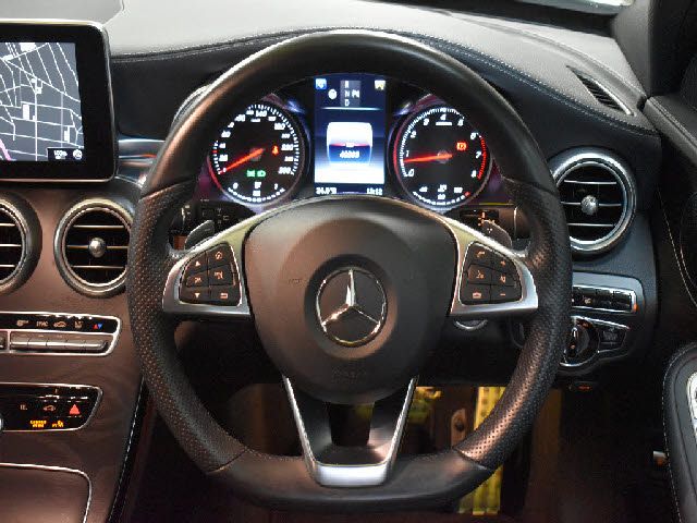 Mercedes Benz C-CLASS 2016-06 13369-15