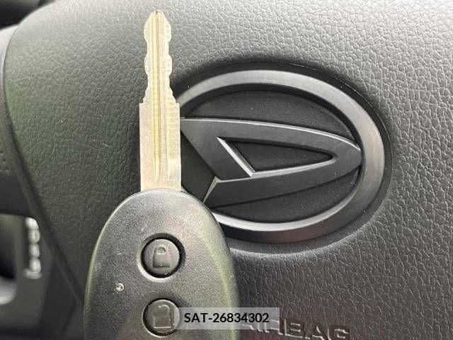 Daihatsu MIRA ES 2017-10 376419-6