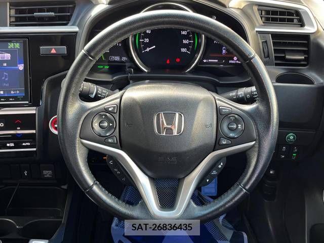 Honda FIT 2017-08 304089-11