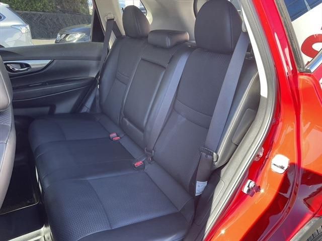 Nissan X-TRAIL 2015-03 15337-22