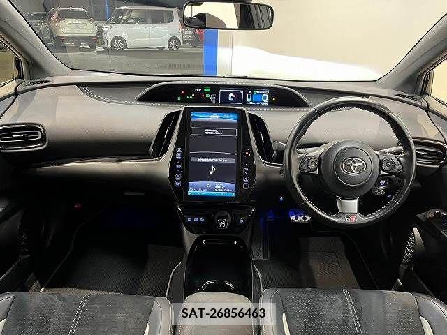 Toyota PRIUS PHV 2019-02 217488-1