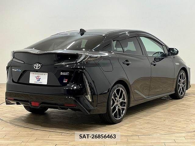 Toyota PRIUS PHV 2019-02 217488-15