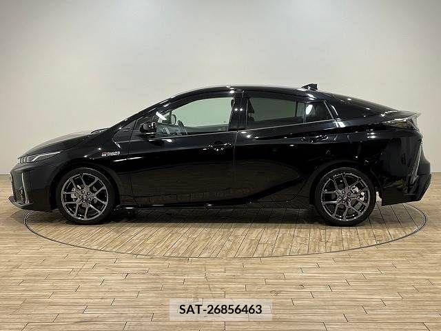 Toyota PRIUS PHV 2019-02 217488-14