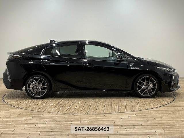 Toyota PRIUS PHV 2019-02 217488-13