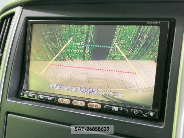 Nissan SERENA 2009-08 393896-5