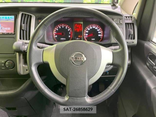 Nissan SERENA 2009-08 393896-12