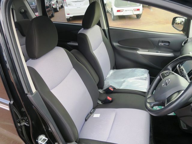 Nissan DAYZ 2015-05 196635-10
