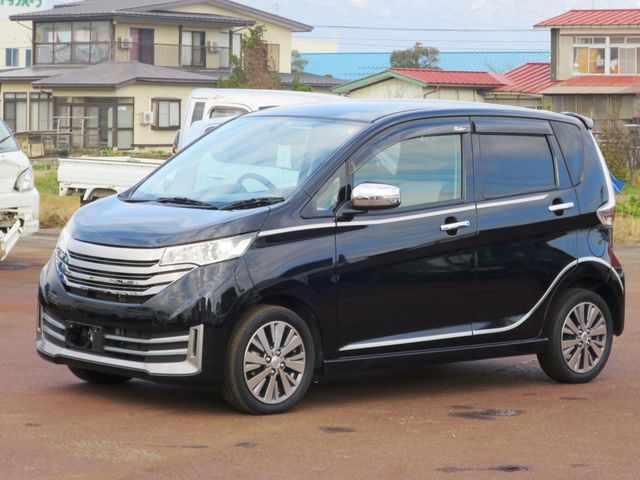Nissan DAYZ 2015-05 196635-0