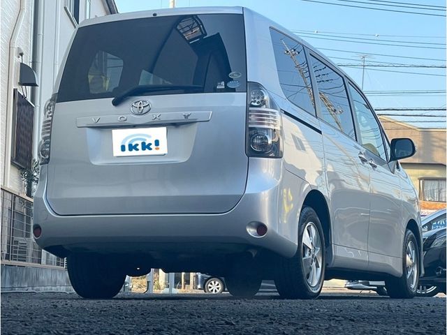 Toyota VOXY 2008-07 1461-2