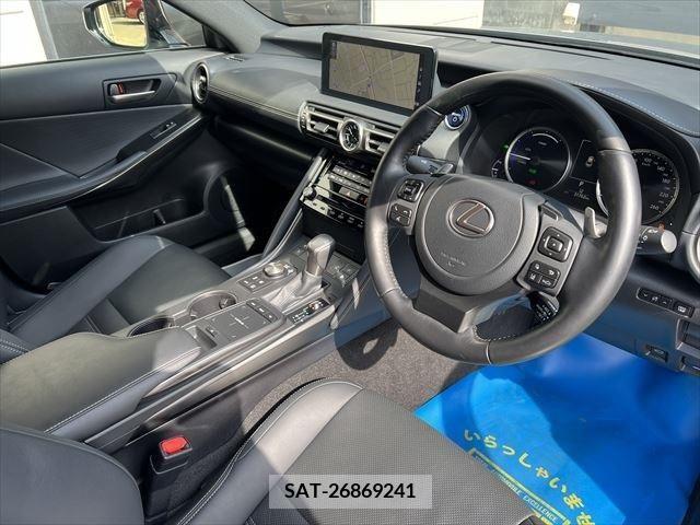 Lexus IS 2021-09 275763-10